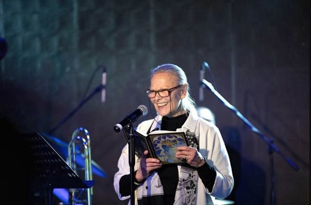 Цветана Манева на 80: Винаги съм обичала, обичам и ще продължавам да обичам