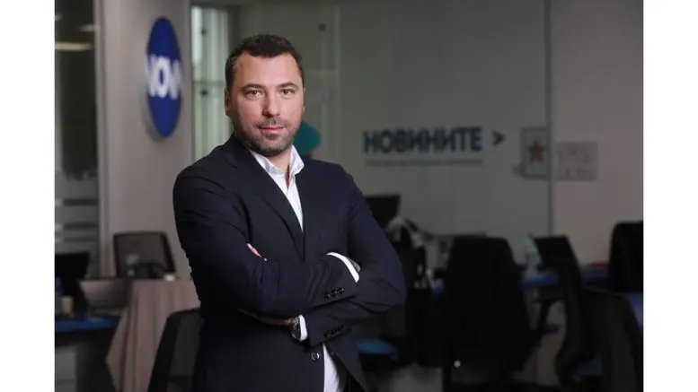 Изпълнителният продуцент на Nova News Константин Караджов се ожени. Вижте булката