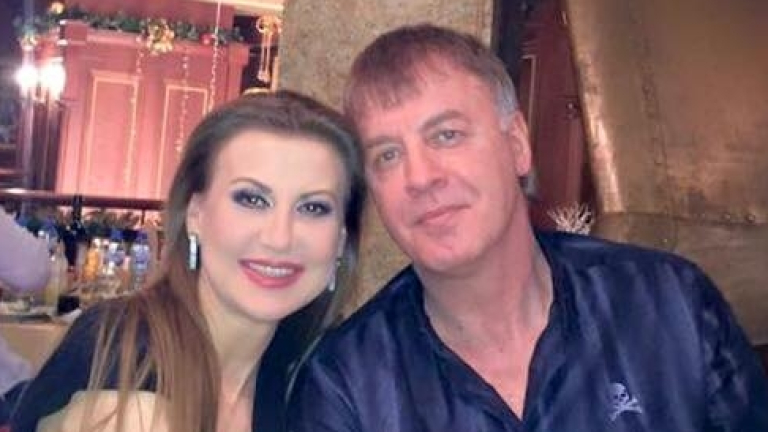 Къща за милиони! Това е ПАЛАТЪТ, в който живеят Наско Сираков и Илиана Раева! (СНИМКИ)