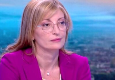 ПОКЛОН! Депутатката Екатерина Захариева осиновила дете -
