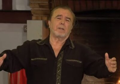 Хисарския поп не го държат краката, но пее! Събира пари за операция -