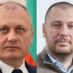 Схемаджиите от ПП Киро, Академикът и Асен Василев в прословутия си запис от преди няколко години вкараха в българската политическа реалност лафчето “ала-бала”.

Оказва се обаче, че алабализмите не са единствено техен патент, но се използват и от всеки с нисък морал и схемаджийскo мислене. В този ред на мисли Министерство на електронното управление (МЕУ) е едно от ключовите ведомства с огромен ресурс, за да реши предсрочните избори. Съвместно с МВР, МЕУ и “Информационно обслужване” са трите най-важни институции имащи отношение към изборите.

Дали дългогодишните кадри на “Информационно Обслужване” Александър Йоловски и Валентин Мундров ще се окажат „равно-отдалечени“ от политическите партии „експерти“ и като такива съответно подходящи кандидати за служебен министър в бъдещия кабинет на „независимия“ Димитър Главчев?

Дали отново невменяемият изпълнителен директор на почти държавното дружество “Информационно Обслужване” г-н Ивайло Филипов ще продължи практиката, обратно на логиката, подчинената структура на МЕУ да си назначава министър, а не обратно?

Според информация от наши източници, това могат да се окажат риторични въпроси.

От една страна интегритета на въпросните „експерти“ е силно съмнителен, имайки предвид фанатичната им преданост към Ивайло Филипов и “Информационно Обслужване”. От друга страна именно това ги прави силни кандидатури, особено отчитайки факта, че служебен премиер е „несвързаният с ГЕРБ“ Димитър Главчев.

Отдавна не е тайна, че Ивайло Филипов е изключително близък и верен на Бойко Борисов, като системно му подсигурява подходящи резултати на изборите. На “Информационно Обслужване” се възлага директно обработката на резултатите от изборите съгласно Изборния кодекс, но в същото време това е единственото звено от изборния процес, което никога не е одитирано. Именно това стои в основата на предположенията, че на ключовата роля в Министерство на електронното управление ще се осигури назначение на служебен министър, който ще осигури комфорт на Ивайло Филипов да изпълни за пореден път обещанието си пред лидерите на ГЕРБ и ДПС за „честни“ изборни резултати. И двамата „експерти“ са еднакво удобни за целта.

Изключително важно е още да се знае, че настоящият министър на електронното управление Валентин Мундров е лична номинация на Мария Габриел. Също така е важно да се знае и че преди това той беше дълбоко неизвестен и не блесна с никакви постижения в МЕУ.

Мундров е може би единствено популярен с факта, че минава за “дясна ръка” и близък приятел на изпълнителният директор на “Информационно обслужване” Ивайло Филипов. Още с назначаването си като зам.-министър за обществото стана известно, че Валентин Мундров е в тежък морален конфликт на интереси.

Ще припомним, че в последователно заеманите длъжности и роли, Валентин Мундров от една страна като физическо лице е получил лична материална облага, и от друга страна, в качеството си на служител заемащ висша публична длъжност, с решенията си е набавил значителна облага за дългогодишния си работодател “Информационно обслужване”.

Мундров първо е бил директор дирекция „Софтуерна интеграция“ в “Информационно Обслужване” и като такъв е ръководил проекта и цялата работа по договора на дружеството с НЗОК. По работата по този договор има данни и сериозни претенции от страна на Управителя и от Надзорния съвет на НЗОК за некачествено изпълнение. В последствие, след скорострелното отстраняване от страна на ГЕРБ на недоволния от “Информационно Обслужване” управител на НЗОК, г-н Мундров става експерт на консултантски договор в НЗОК, където постига две ключови неща: включва НЗОК в списъка на “Информационно Обслужване” и подготвя рамков договор за директно възлагане на дейности по системна интеграция за 43 млн. лв на бившия си работодател. Две седмици след сключването на рамковия договор, в знак на висока признателност, по предложение на Александър Йоловски, Валентин Мундров е назначен за заместник-министър на електронното управление. В тази си роля, той вече е натоварен да отговаря за процеса по съгласуване на проектите и техническите спецификации на въпросните дейности по системна интеграция за 43 млн. лв на НЗОК, които преди това услужливо е планирал и възложил директно на “Информационно Обслужване”, без поръчка по ЗОП и съответно без конкуренция.

Валентин Мундров се отличава и с още едно свое постижение – последователната си работа по Националната Здравно-Информационна Система (НЗИС). Първо отново като директор дирекция „Софтуерна интеграция“ в “Информационно Обслужване”, където пряко е отговарял за планирането и изпълнението на софтуерната разработка на НЗИС. Запознати източници от дружеството споделят, че в това си качество, г-н Мундров е изготвял доклади до изпълнителния директор Ивайло Филипов за липса на вътрешен капацитет (достатъчно на брой подготвени експерти) за изпълнение на разработката, в резултат на което са сключвани договори за наемане на външен ресурс, от типа IT personnel body rental (добре позната практика в Европа, при която една компания се обръща към друга конкретна компания с молба за ресурси с определени умения, като възнаграждението се регулира чрез броя часове и/или човеко/дни, предоставени за изпълнението на определени дейности). За този тип възлагане “Информационно Обслужване” не организира поръчки по реда на ЗОП, а директно се обръща към конкретни компании, като принципа на избор и договаряне не е публичен и не е регламентиран. Това създава предпоставки за отклоняване на средства чрез отчитане на повече часове, от реално изработените.

Нека да припомним и че за разработката на НЗИС (проект на Министерство на здравеопазването) бяха сключени договори с изпълнители, избрани с открити обществени поръчки, които в последствие бяха прекратени и създаването на НЗИС е възложено директно на “Информационно Обслужване”. В резултат България е загубила евро финансиране на стойност 12 млн. лв, тъй като правилата на ЕК не допускат разходването на средствата да става на неконкурентен принцип.

Договорите за изграждане на НЗИС с “Информационно Обслужване” не са публични, но има данни, че стойността на изграждането е надхвърлила значително тези 12 млн. лв до този момент. След като осигурява схемата с НЗИС в рамките на “Информационно Обслужване”, Валентин Мундров е изпратен от Ивайло Филипов в МЕУ, където в рамките на своя ресор да „контролира“ по подходящ начин от страна на принципала резултатите от изпълнението на НЗИС. И в тази си роля г-н Мундров не спира да хвали НЗИС, независимо от множеството оплаквания от работата на електронните рецепти, направления, бележки, достъпите до пациентските досиета и данни и прочие, не само от страна на гражданите, но и от редица специалисти и цели съсловни организации.

От всичко изписано дотук става ясно, че най-спокойно можем да предположим, че и на тези избори ще има “ала-бала”, като разбира се трябва да отбележим, дори дебело да подчертаем, че в случай, че на мястото на Мундров беше Божидар Божанов от ПП нещата едва ли щяха да бъдат по-добри. Напротив, много е възможно дори да бяха и по-лоши.

Най-важният въпрос за нас като общество обаче остава: Докога на такива важни позиции ще попадат схемаджии, чийто интерес единствено се заключва в безумни алабализми и измамата на един цял народ?