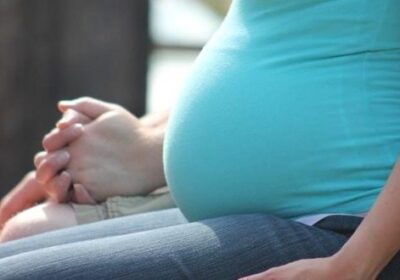 13-годишна българка е бременна от 15-годишния си брат, двамата били много влюбени