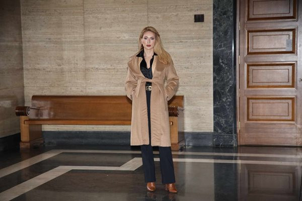 Софийският градски съд разпитва Мария Филипова по делото срещу Васил Божков