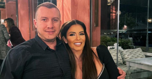 Няма и година след раздялата: Бившият годеник на Анелия вече чака бебе от руса красавица (СНИМКА) |