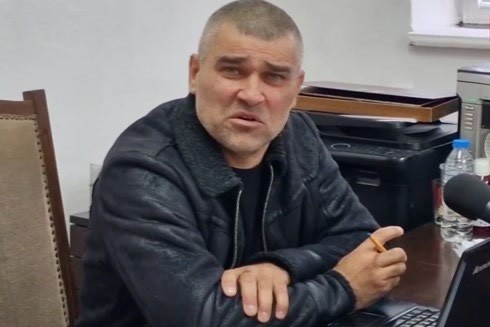 Скандал! Зам.-кметът на Видин Найден Йонов източва общинската хазна “в тройка” с жена си и секретарката