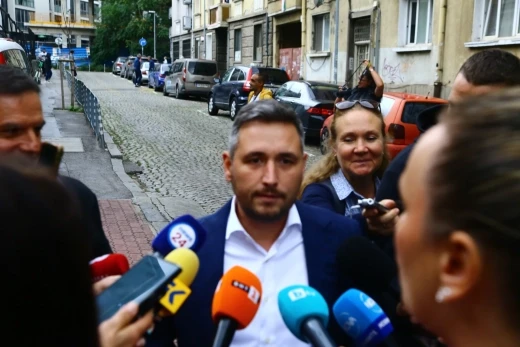 Разкритие! Главният дерибей Доган, а не прислужникът му Тончев, е писал обидния текст срещу Валерия Велева!