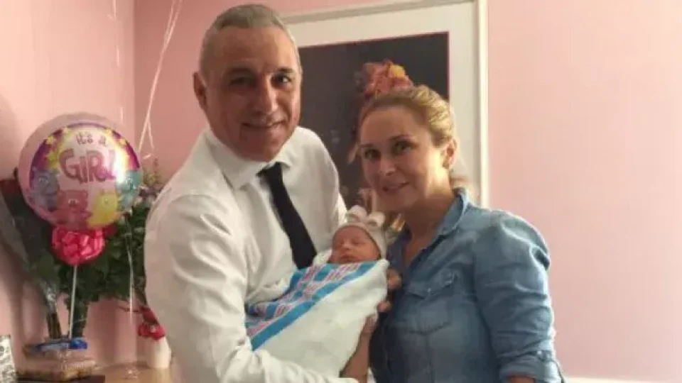 Сестрата на Стоичков се фука с внуците
