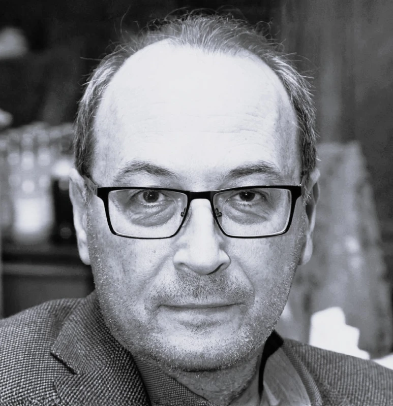Почина Огнян Радев