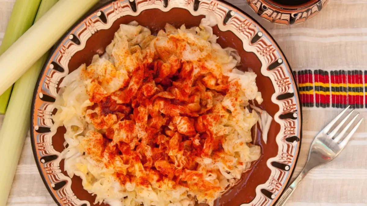 Традиционното кисело зеле: Вкусът на българската зима