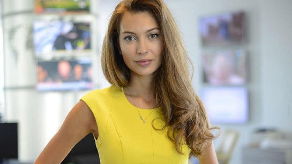 Къде изчезнаха гърдите на Никол Станкулова?
