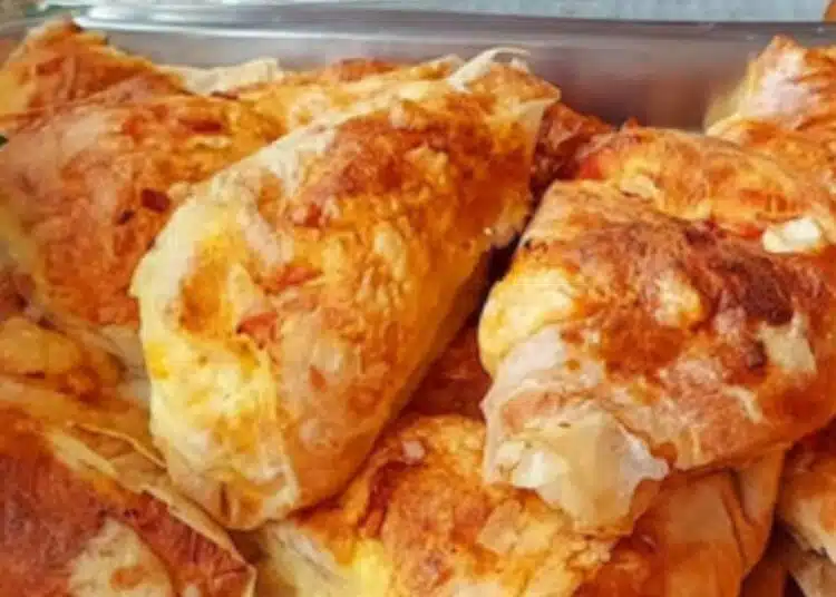 Мамината рецепта за вкусни триъгълници е готова за норматив… а вкуса – истински разкош с всяка хапка!