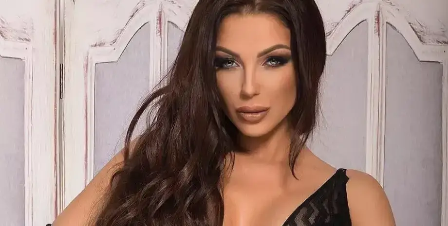Емануела още е близка с бившата си свекърва