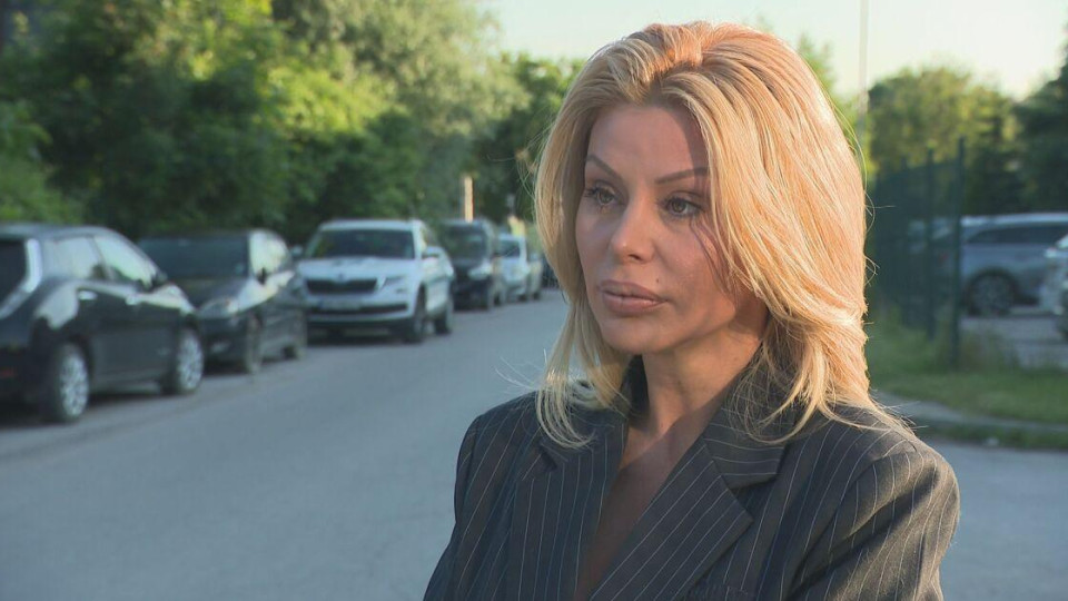 Светлана Василева избягала от катастрофа, шофирала и крадена кола