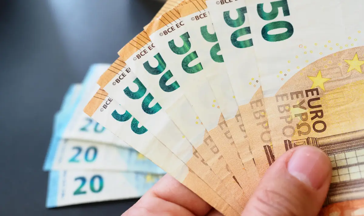 За първи път от 2021 г. курсът на еврото се повиши до 1,20 долара