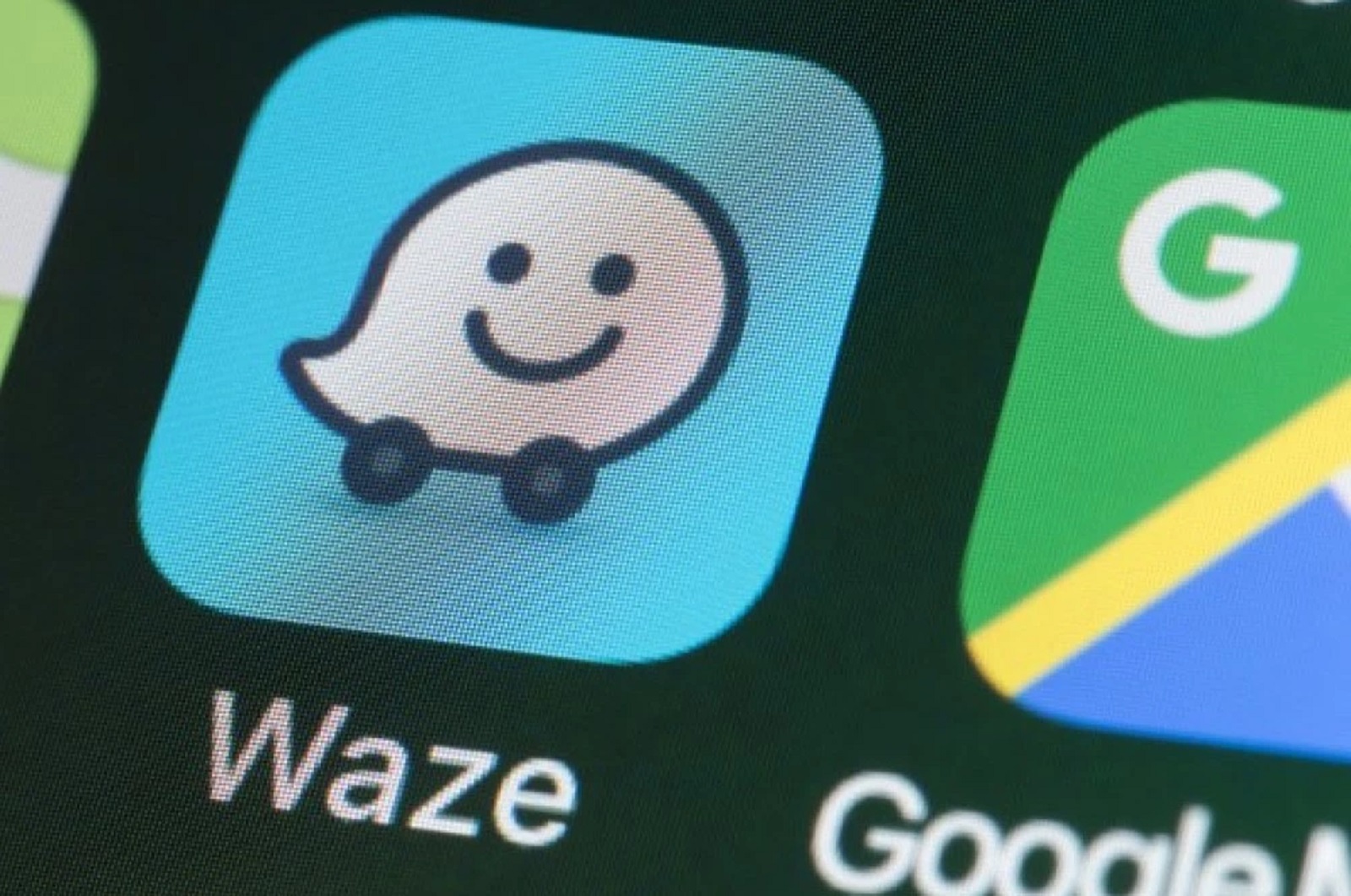 Новите функции на Waze, които ще ви спестят пари и нерви