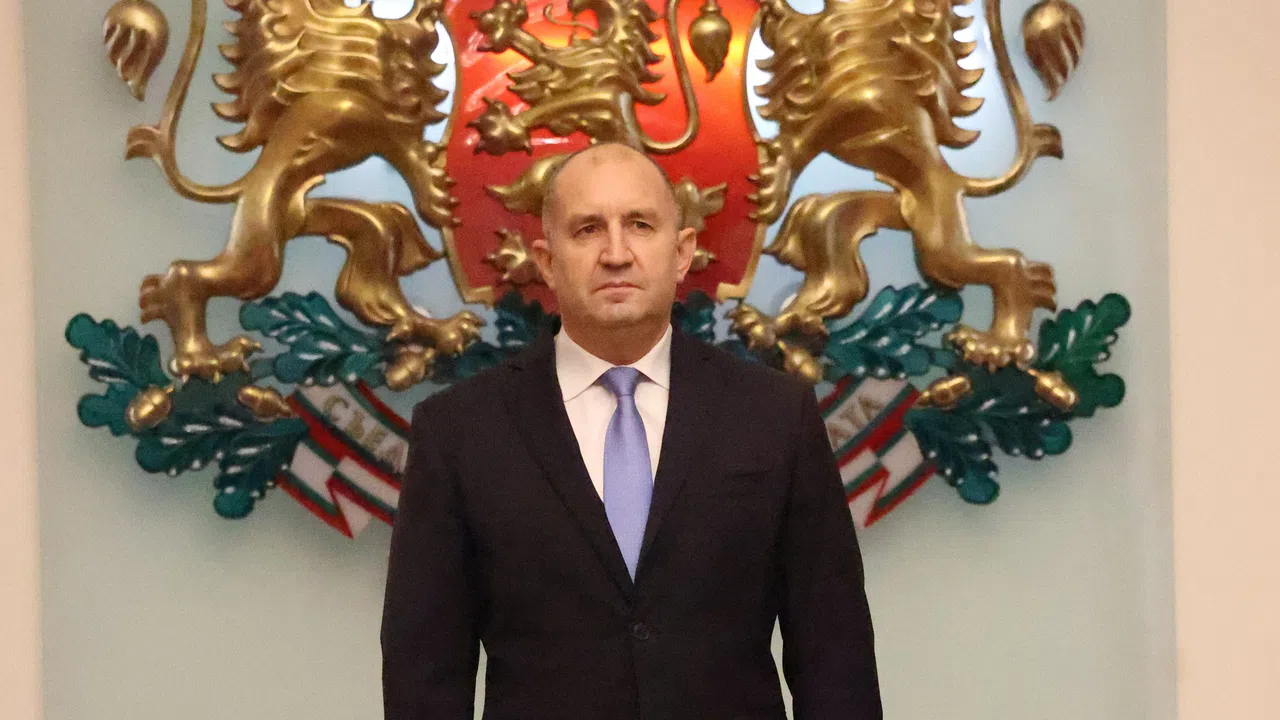 "Сова Харис" за вота: Радев е първи с над 30%, малките партии са аут от НС