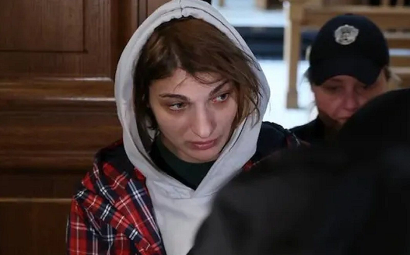 Ще настанят ли Галина Боналова в психиатрия след нападението с нож в София?