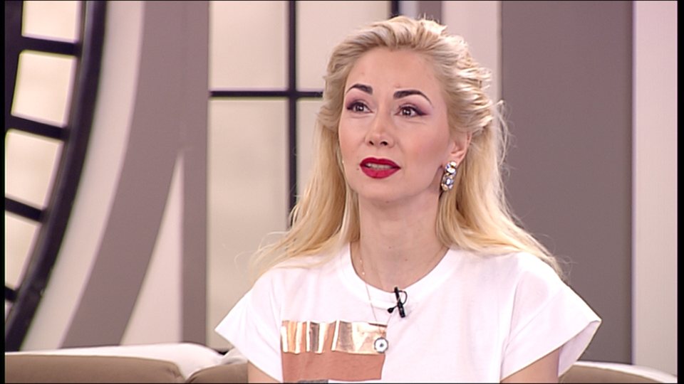 Нети цял живот подозирала, че е осиновена! (Младее с йога за лице)