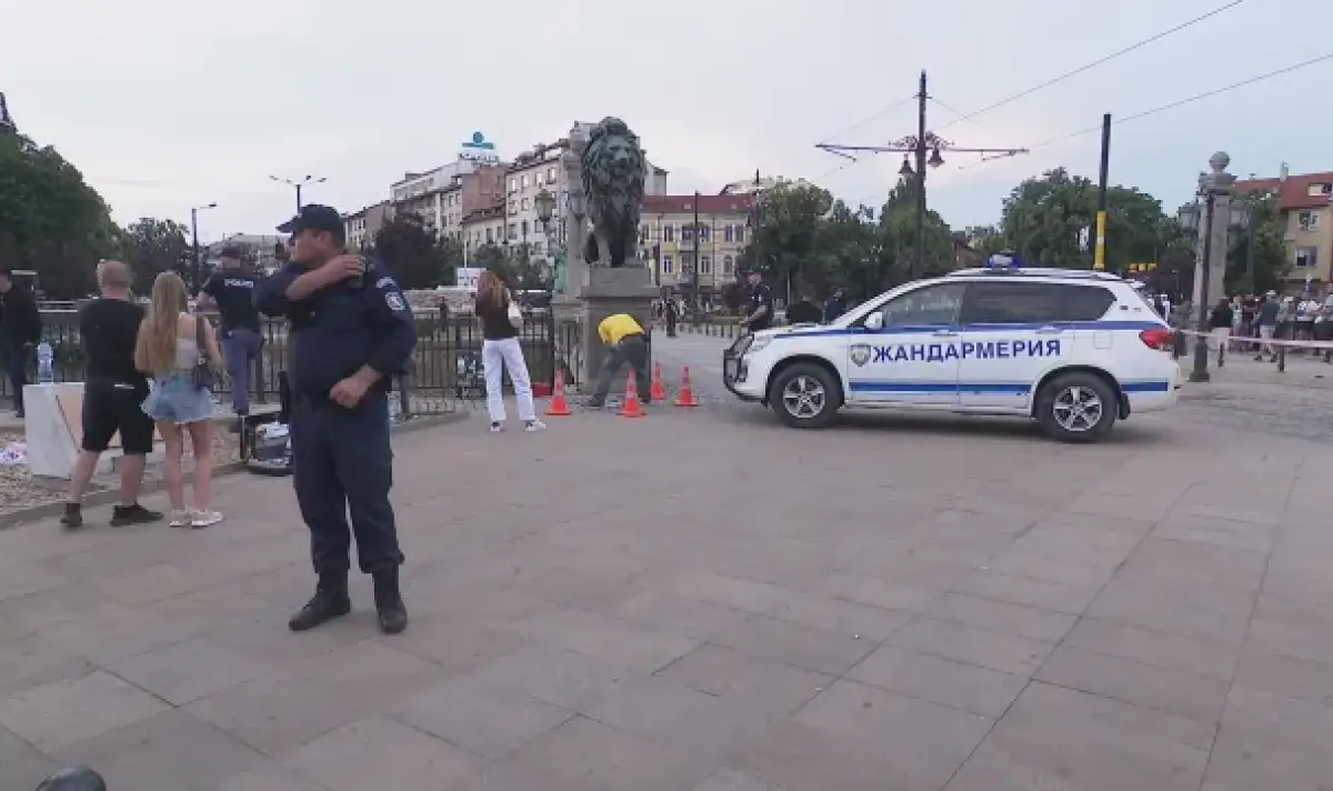 Очевидец за убийството на Лъвов мост: Хвана го за гушата и краката и директно го изхвърли