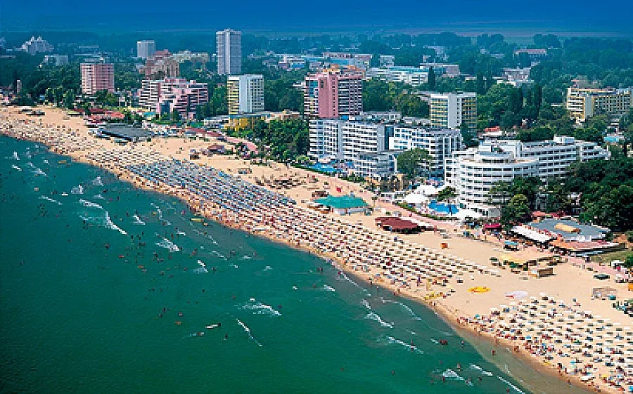 Гнусна перверзия потресе най-големия ни курорт