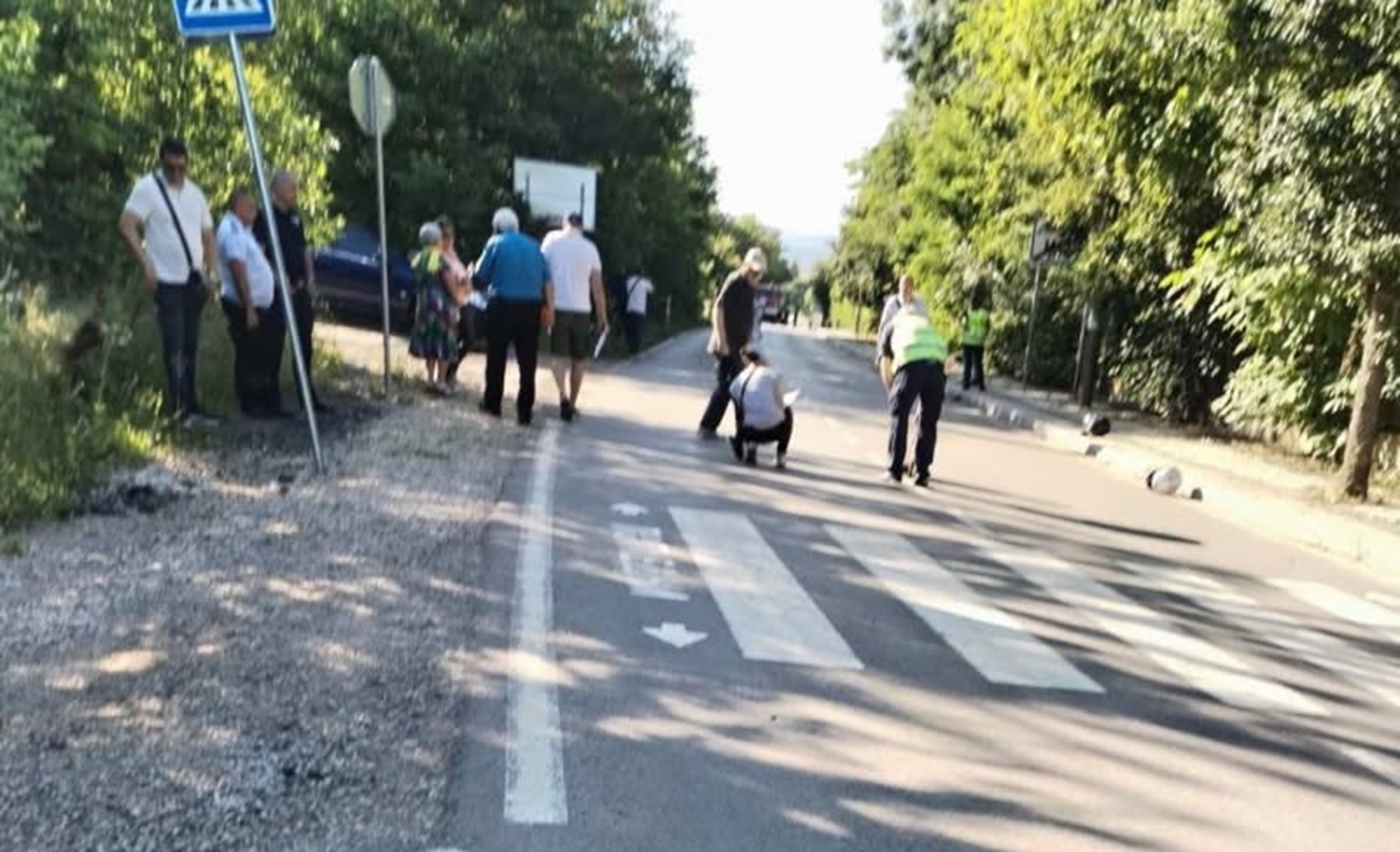 19-годишен джигит навлезе в насрещното и погуби две деца на скутер