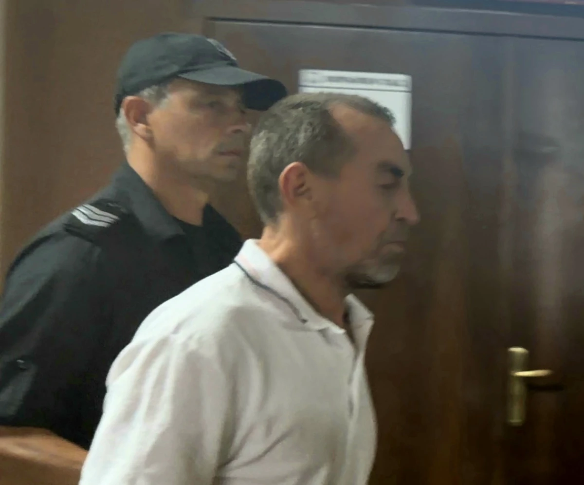 Повдигнаха обвинение на 51-годишен мъж за убийство с дървен кол в Пловдив