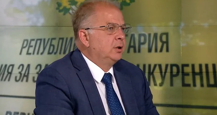 Чолаков, КЗК: Умишлено са изчезвали лекарства чрез паралелен износ