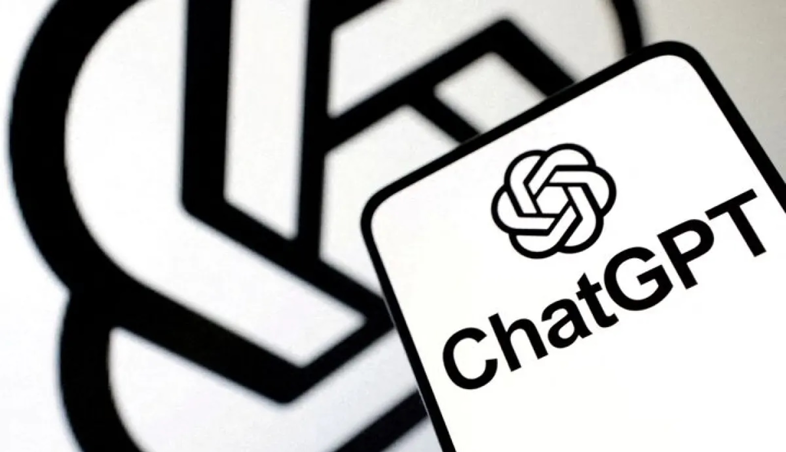 След социалните мрежи: Глобален срив блокира изкуствения интелект ChatGPT