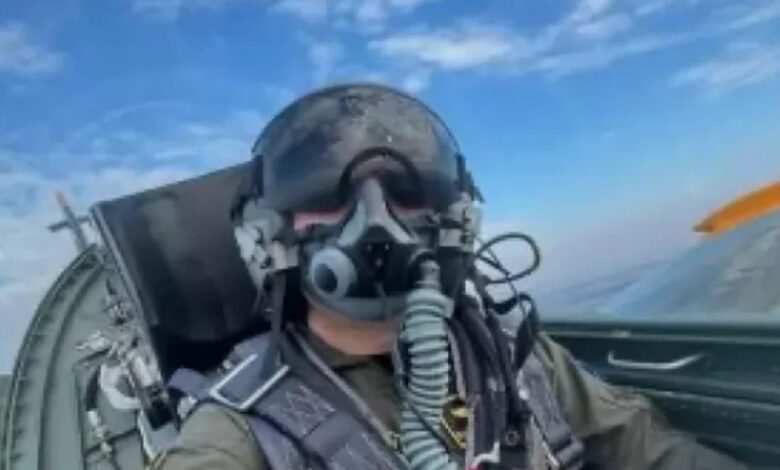 „Чичо Румене, здравей!“: Млад пилот на МиГ-29 хвърли оставка с разтърсващо писмо до Радев -