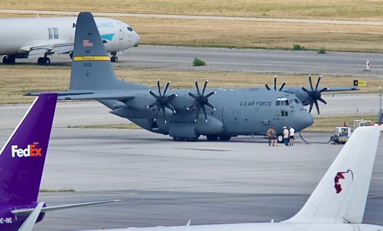 Два американски военни самолета C-130 кацнаха на летище София