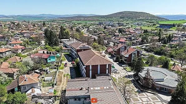 Европа трупа дългове, Азербайджан трупа резерви. Урокът за България